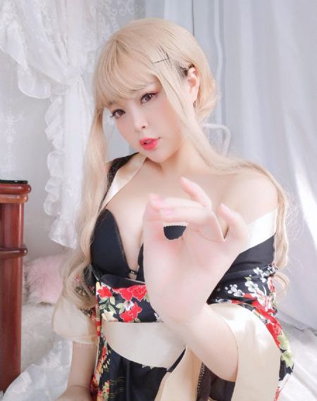 国产精品制服网址_720神马在线观看