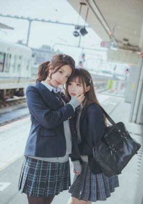 免费一级a片毛一女多男_粤语中字在线观看